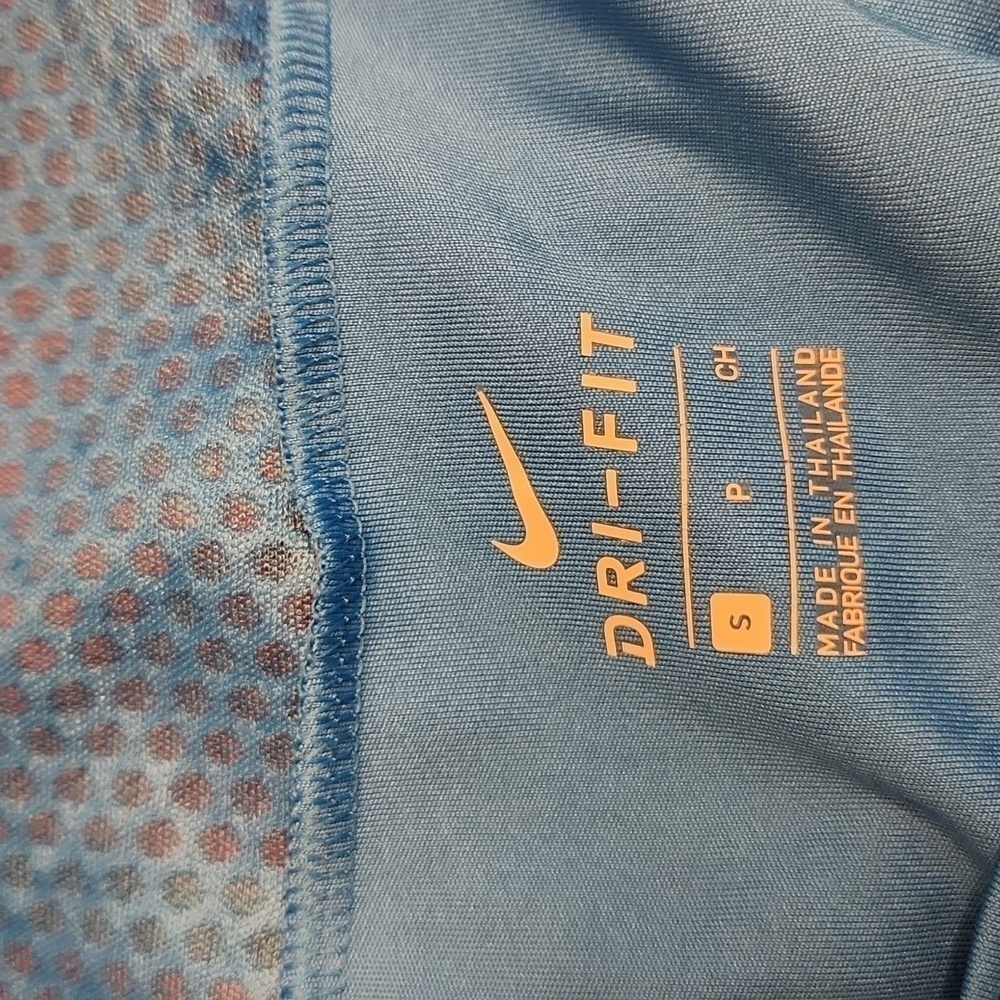 Nike Dri-Fit long sleeve workout top with thumb hole openings Sz: S blue Swoosh - Picture 2 of 15